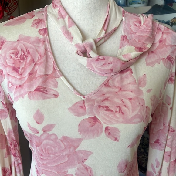 Banana Republic Pink Rose Blouse with front Tie - Picture 5 of 14